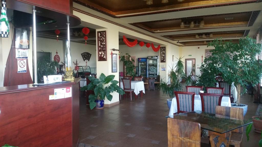 Motel Dhs - Chinese Restaurant Deva Exterior foto